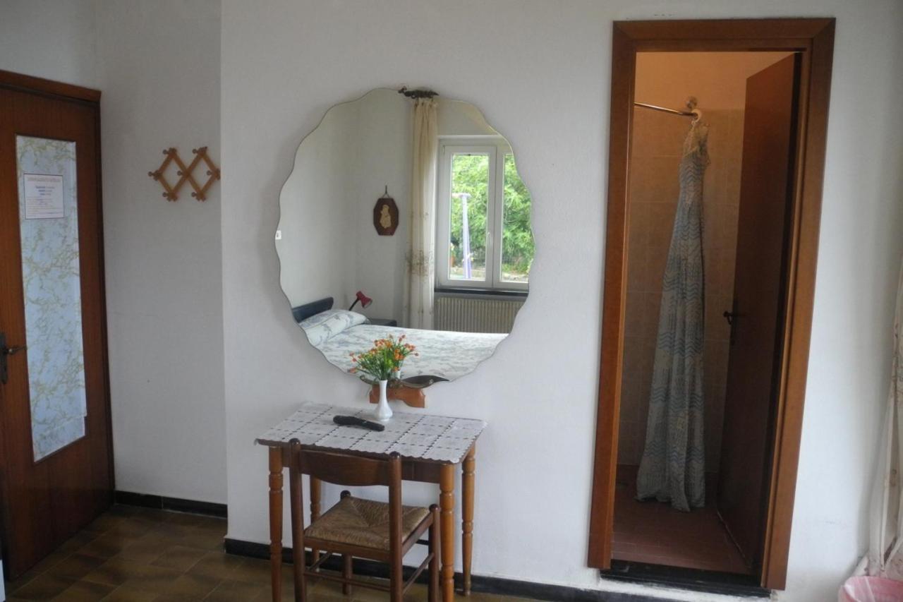 La Foce Del Prato Villa Framura Room photo